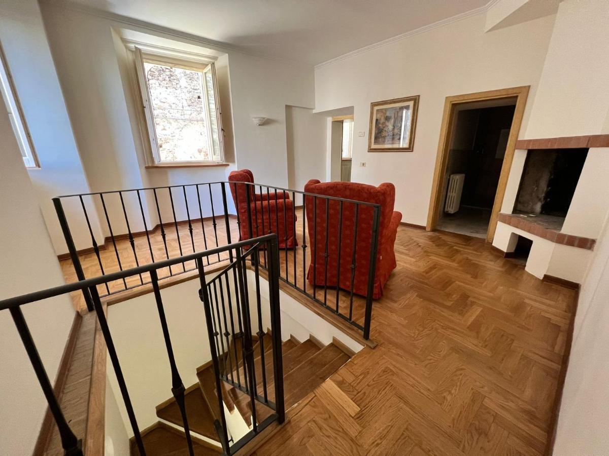 Vicoli E Arte Spoleto Apartment Exterior foto