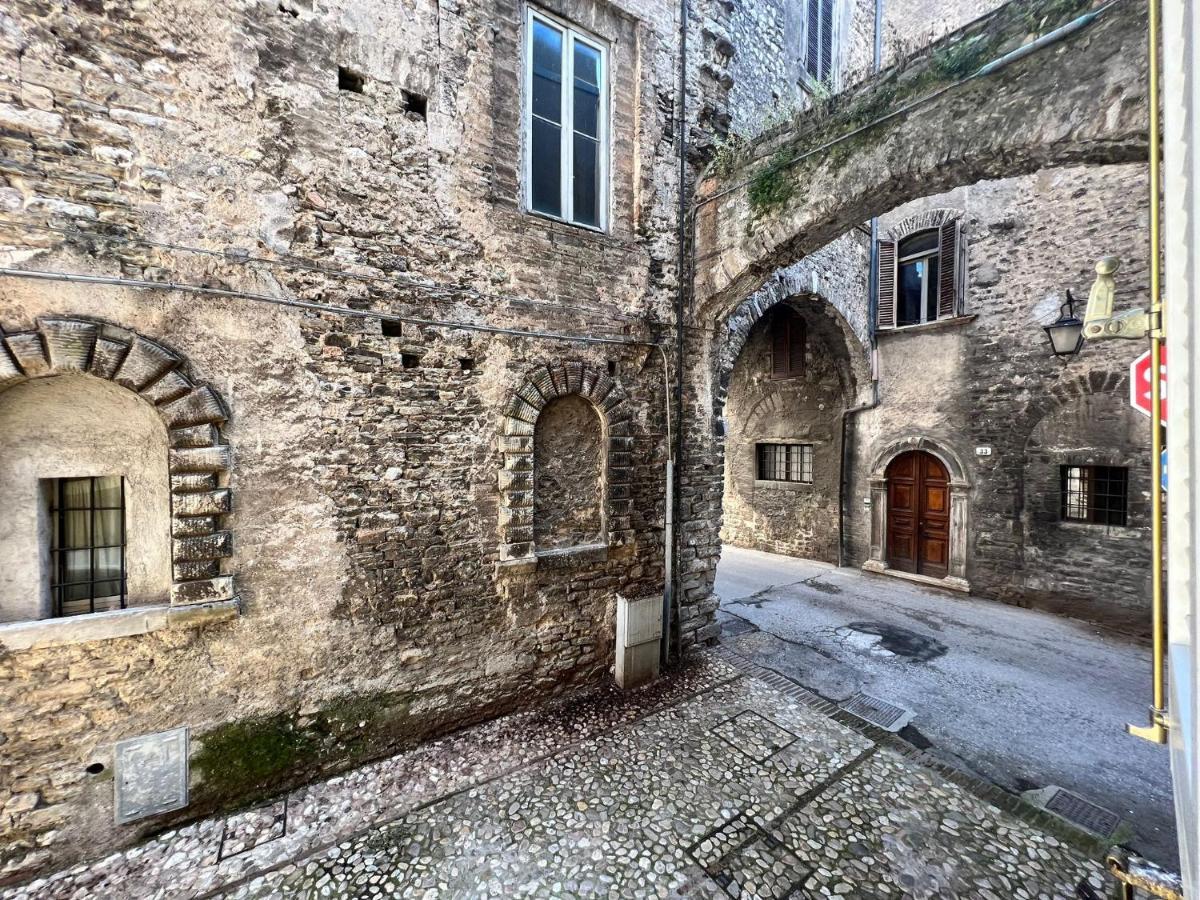 Vicoli E Arte Spoleto Apartment Exterior foto